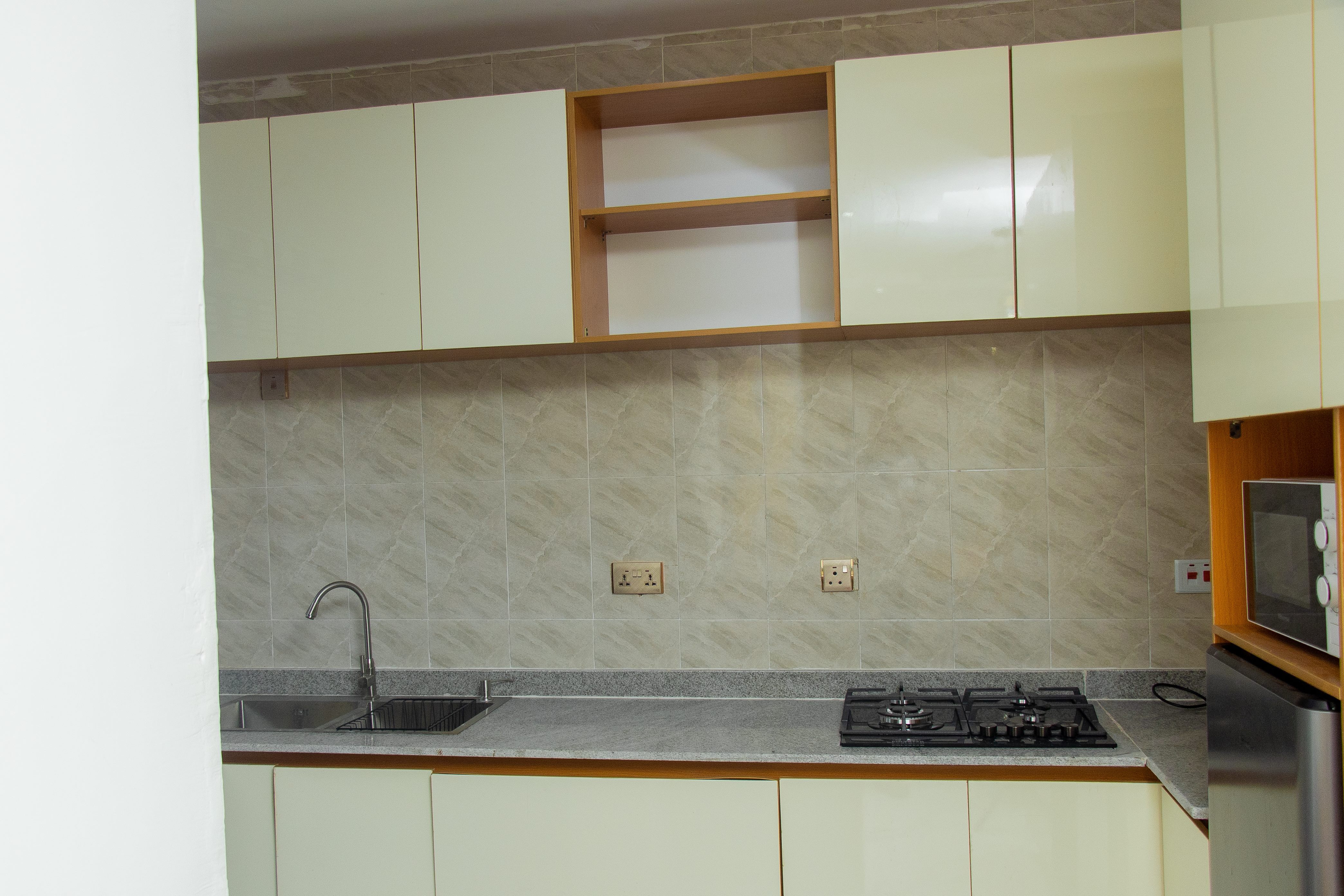 AtlanticBlu Modern Kitchen